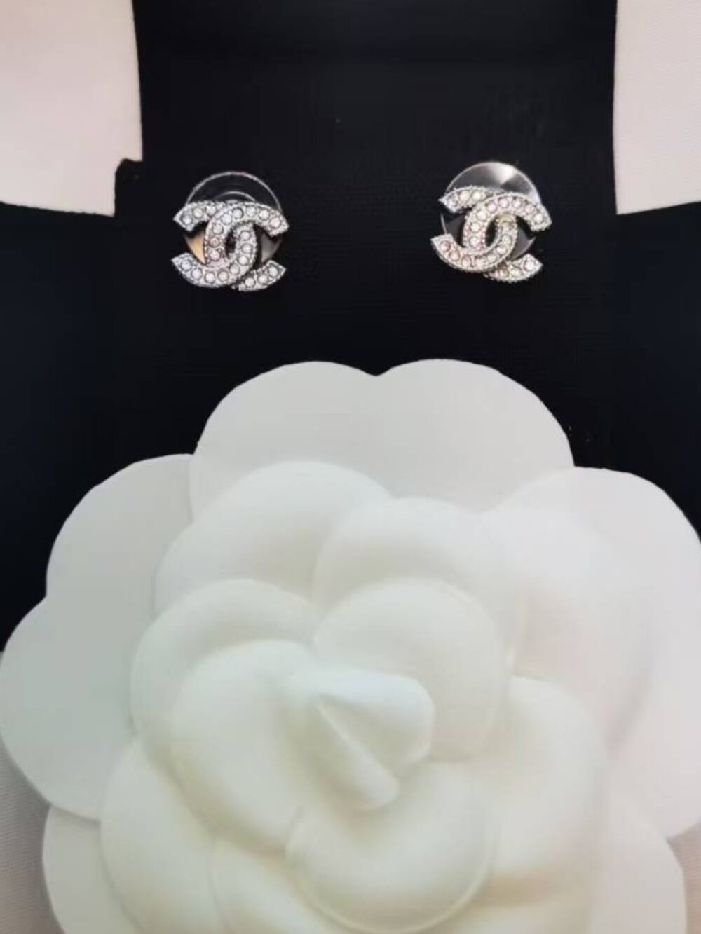✨CHANEL earrings